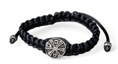 Βραχιόλι Μακραμέ με Επάργυρο Στοιχείο Χριστόγραμμα